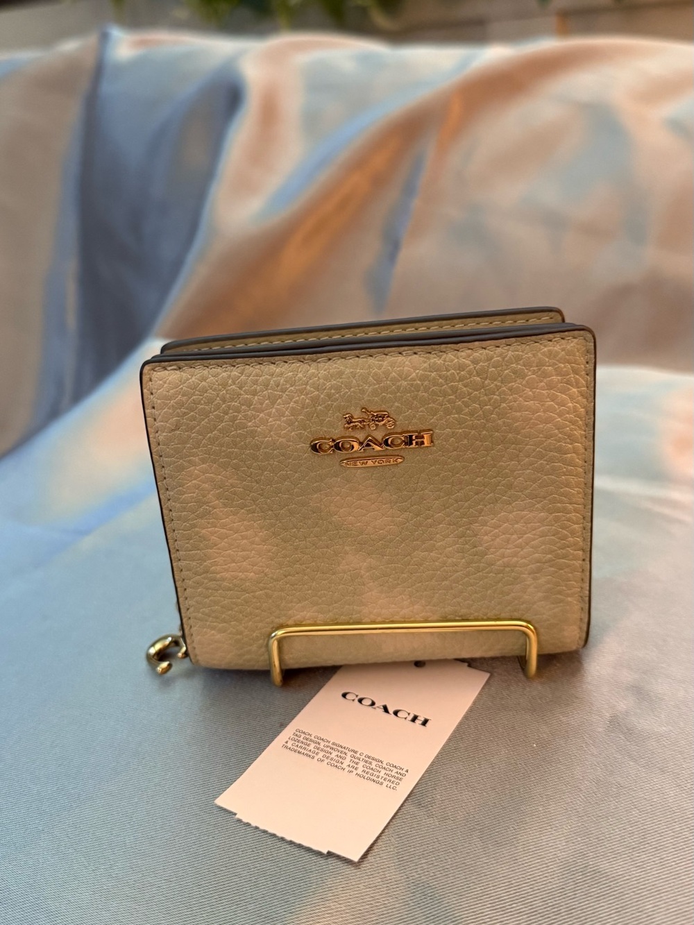 COACH Compact Pebbled Leather Wallet in Green/White with Gold Hardware